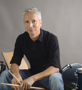 Roberto R Hernandez | Robonzo | Pro Drummer & Vocalist | Creator & Host of The Unstarving Musician Podcast | Author, The Unstarving Musician's Guide to Getting Paid Gigs