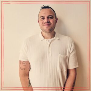 Headshot of Thom Skarzynski, Founder of Happiness Marketing | Unstarving Musician episode artwork